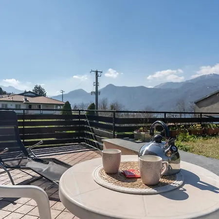 Sunsetview - Swimming Pool And Garden Appartement